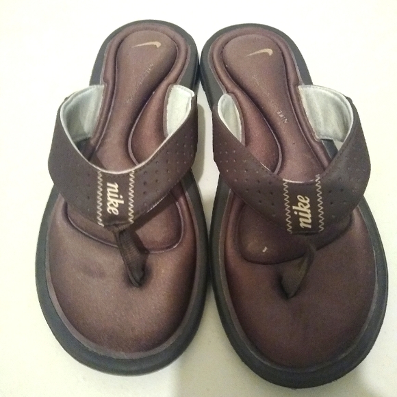 Nike Shoes - Women's Nike Flip Flops